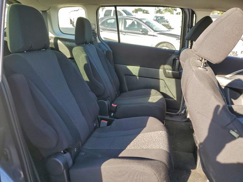 2012 Mazda 5