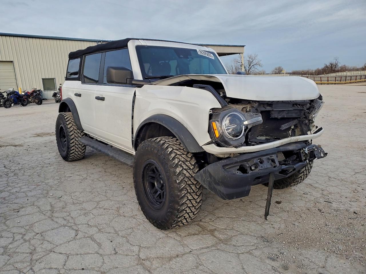 2022 Ford Bronco Base