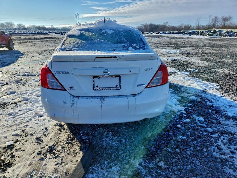 2014 Nissan Versa s