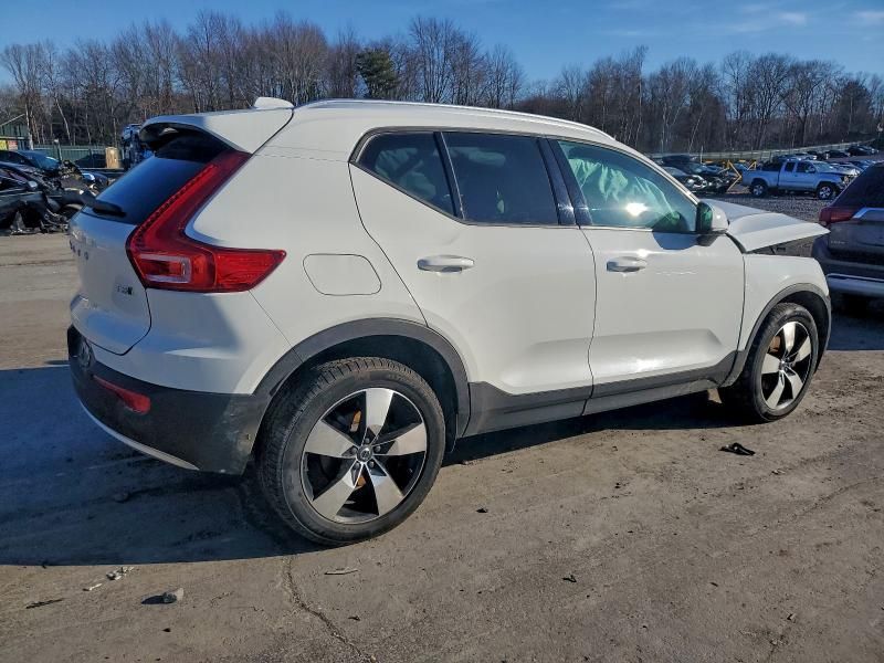 2020 Volvo Xc40 T5 Momentum