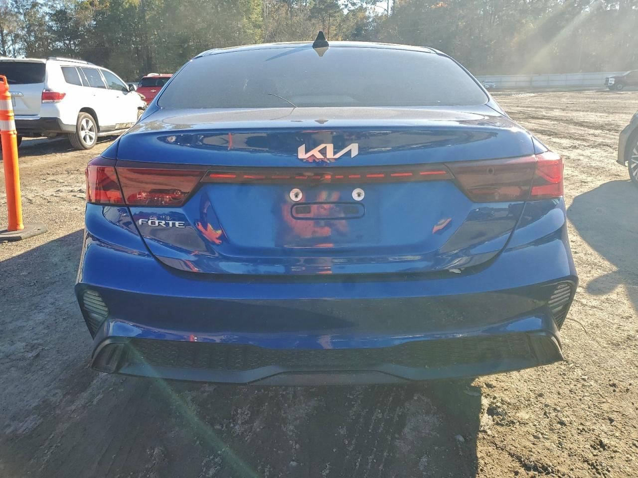 2023 KIA Forte lx