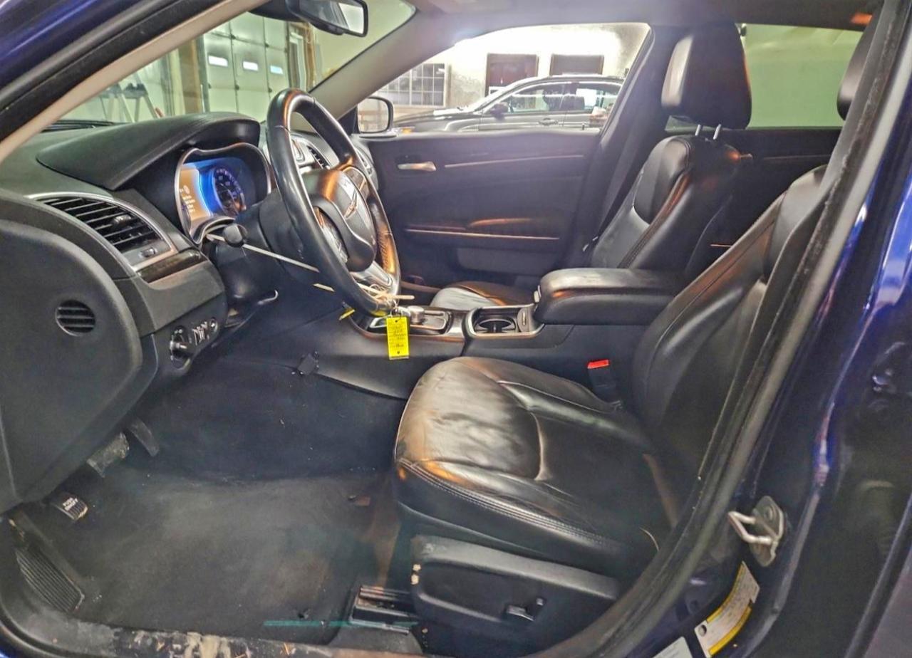 2015 Chrysler 300 Limited