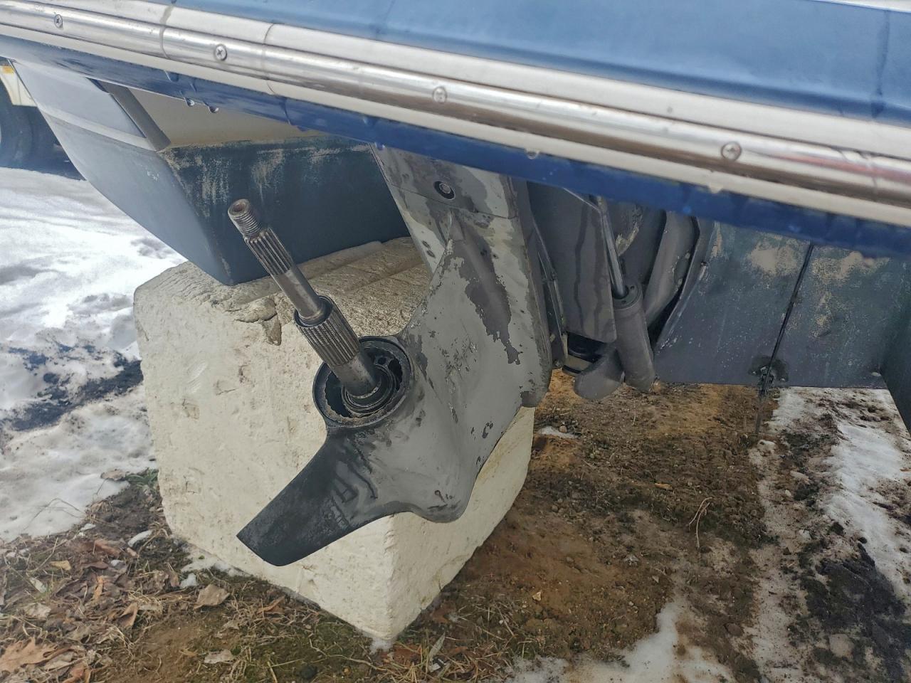 2004 Four Winds Winnsboat