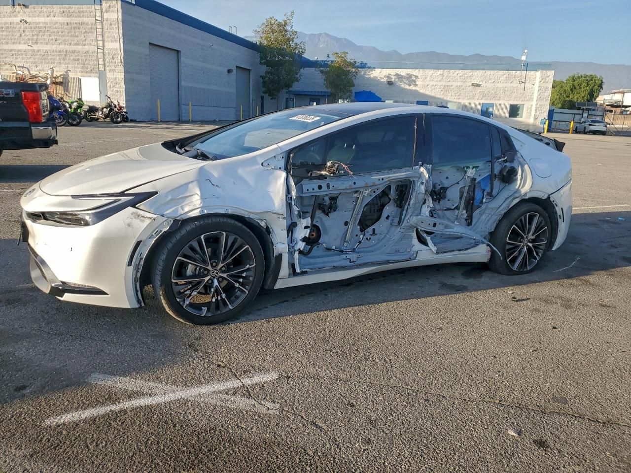 2024 Toyota Prius le