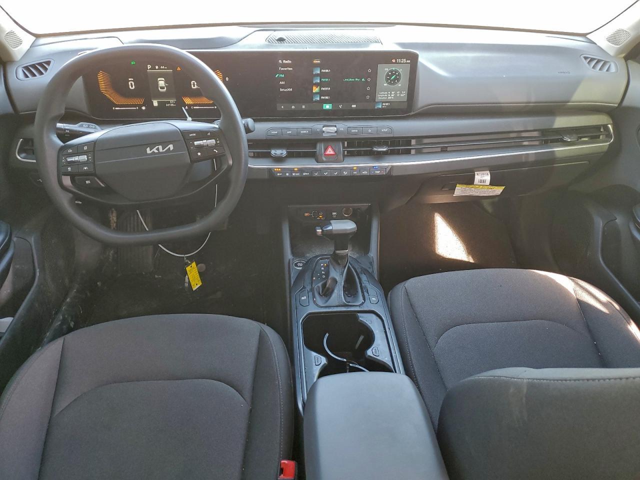 2025 KIA K4 lx