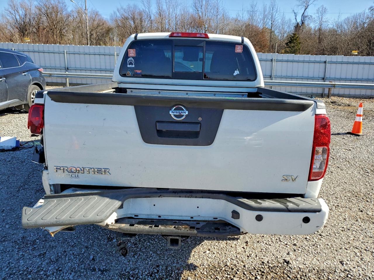 2021 Niss Frontier SV