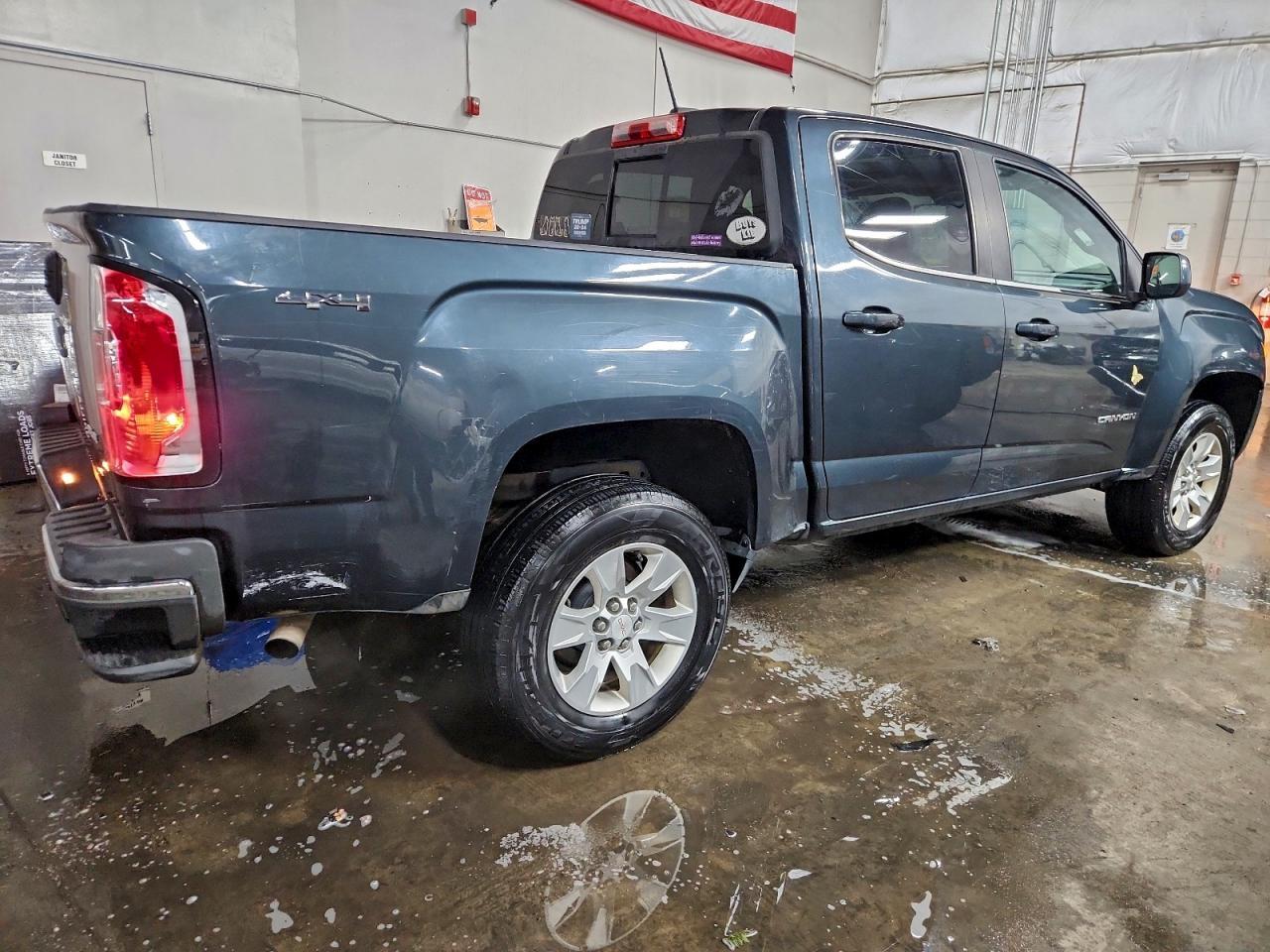 2017 GMC Canyon SLE