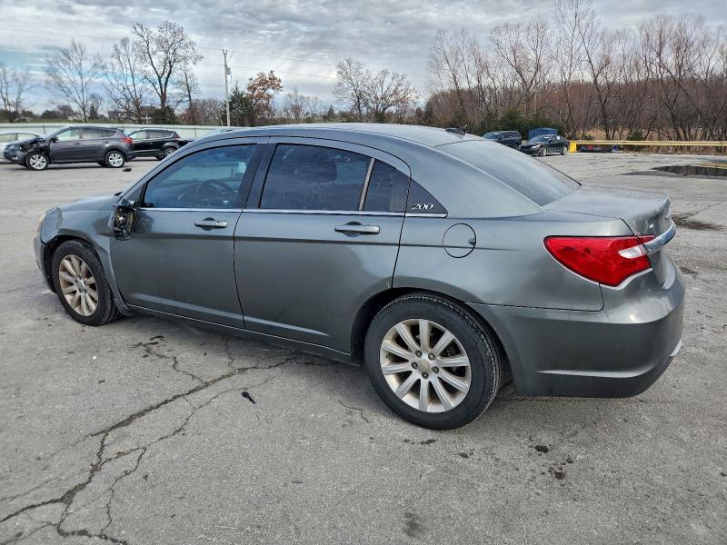 2013 Chrysler 200 Touring