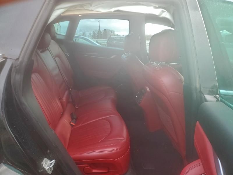 2017 Maserati Levante s Sport