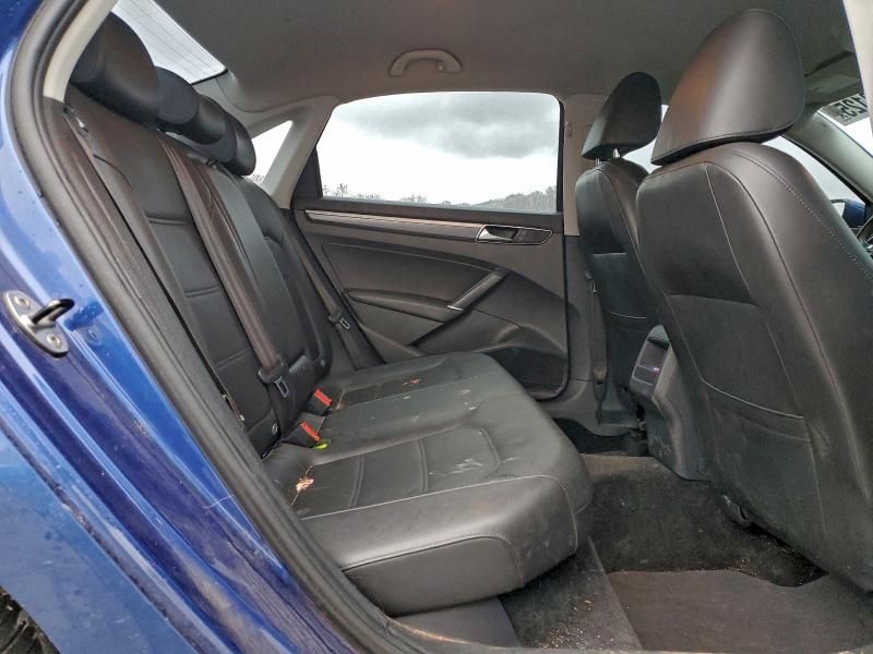 2017 Volkswagen Passat R-line