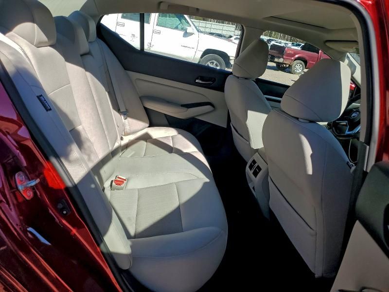 2019 Nissan Altima sv