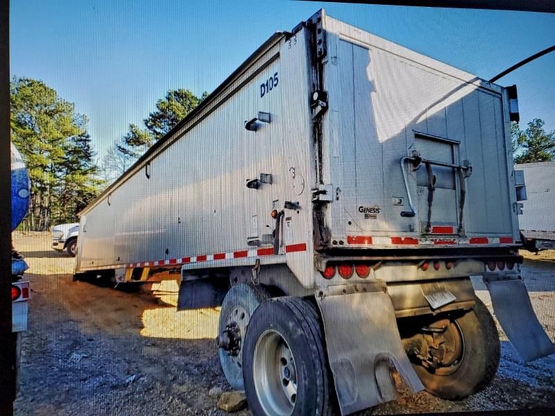 2015 East Manufacturing End Dump Trailer