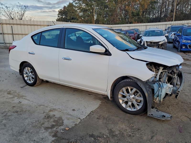 2018 Nissan Versa s