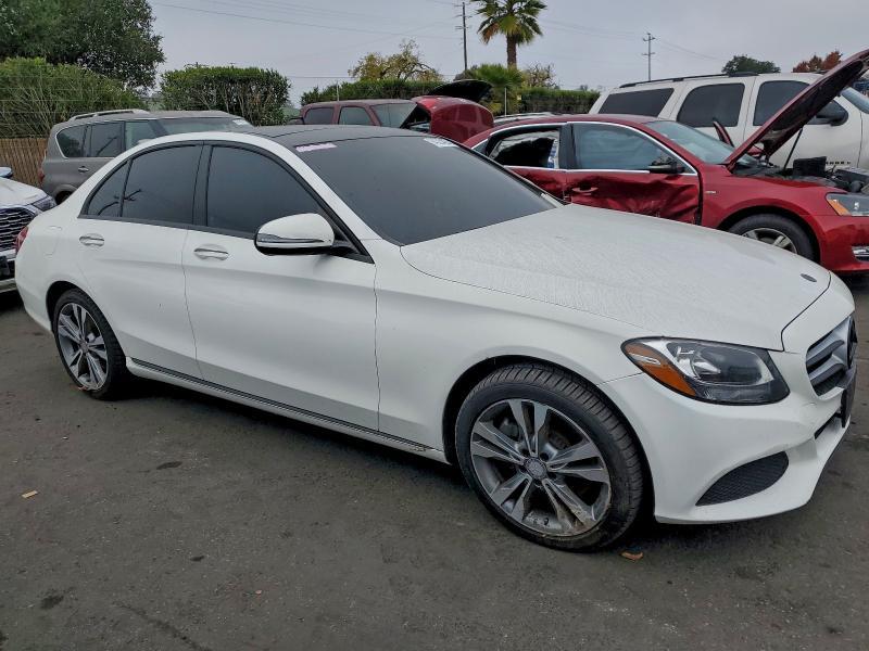 2016 Mercedes-Benz C300