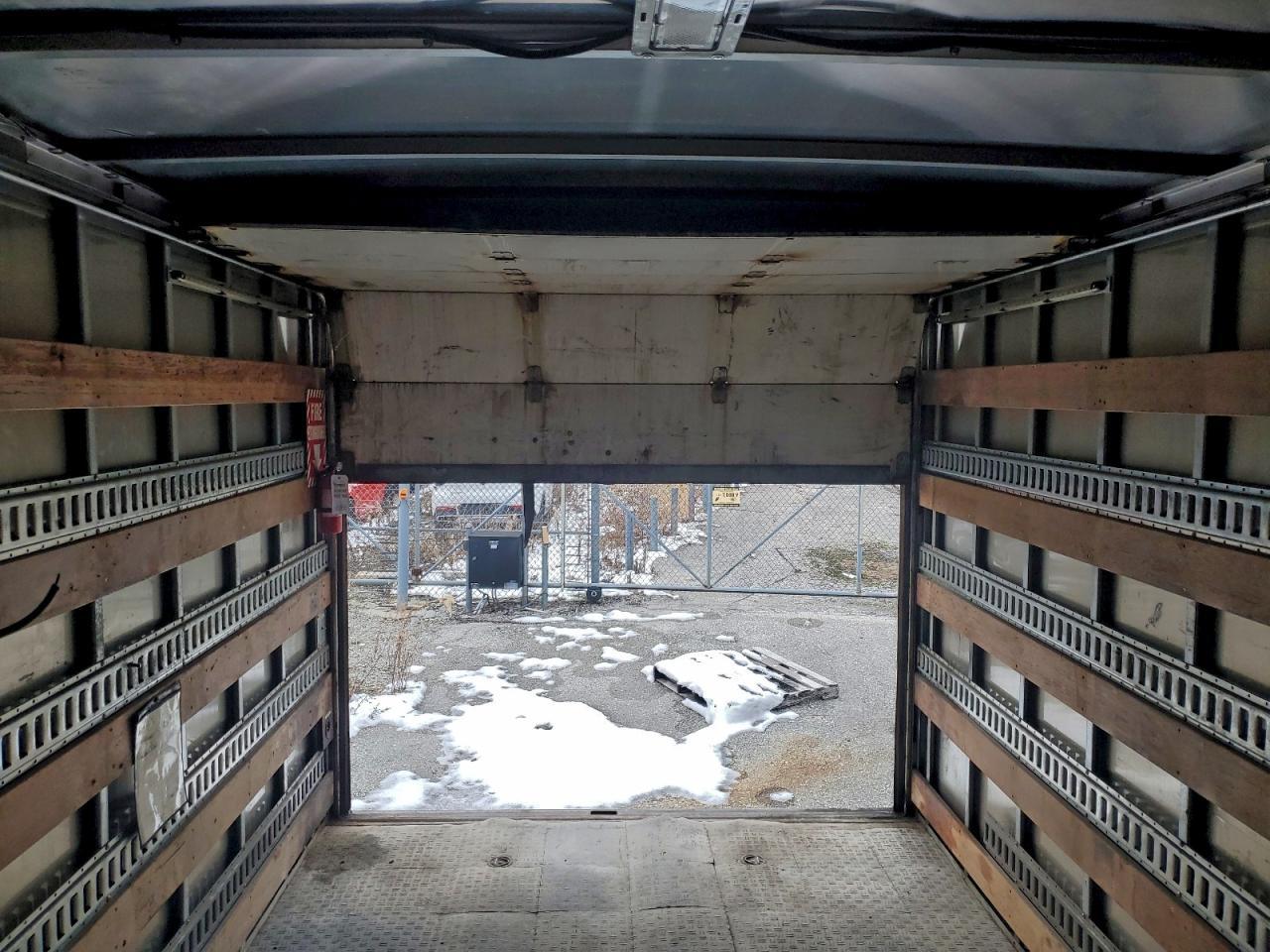 2013 Ford E350 BOX Truck