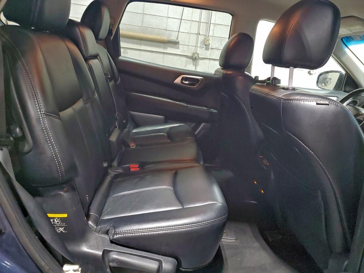 2014 Nissan Pathfinder s