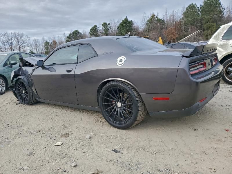 2015 Dodge Challenger sxt