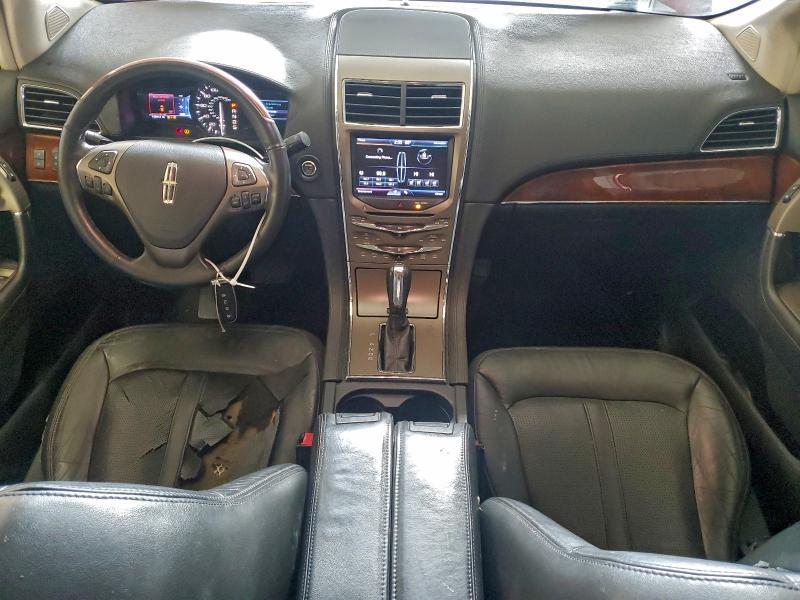 2013 Lincoln Townhouse MKX