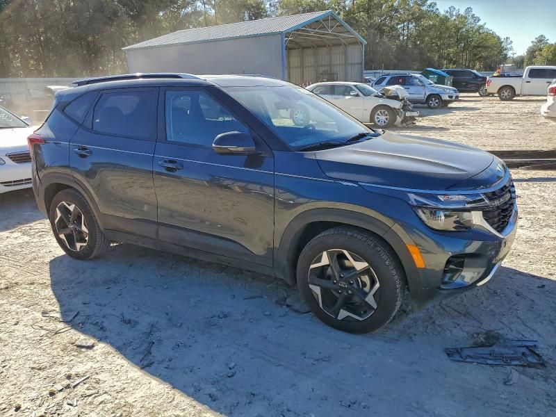 2025 KIA Seltos s