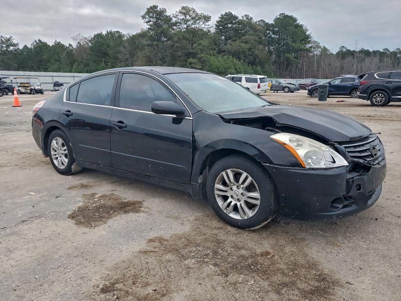 2011 Nissan Altima Base