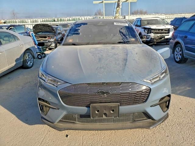 2023 Ford Mustang Mach-e gt