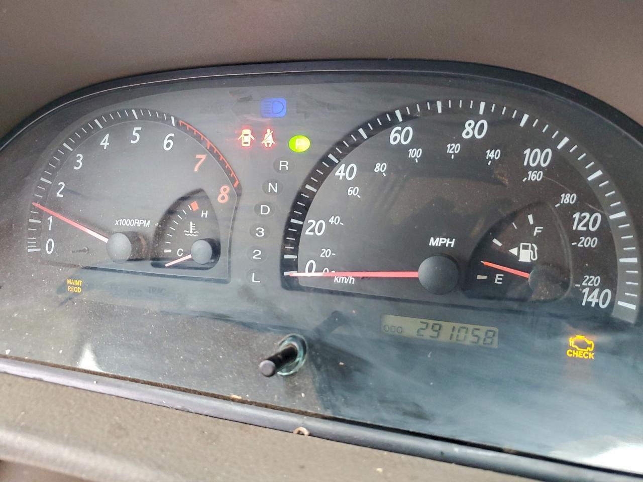 2004 Toyota Camry le