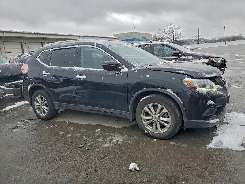 2015 Niss Rogue