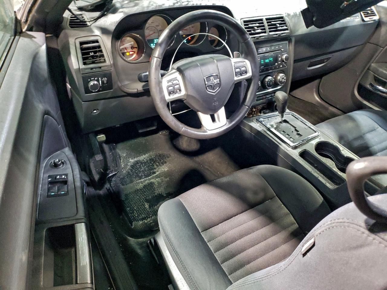 2014 Dodge Challenger sxt