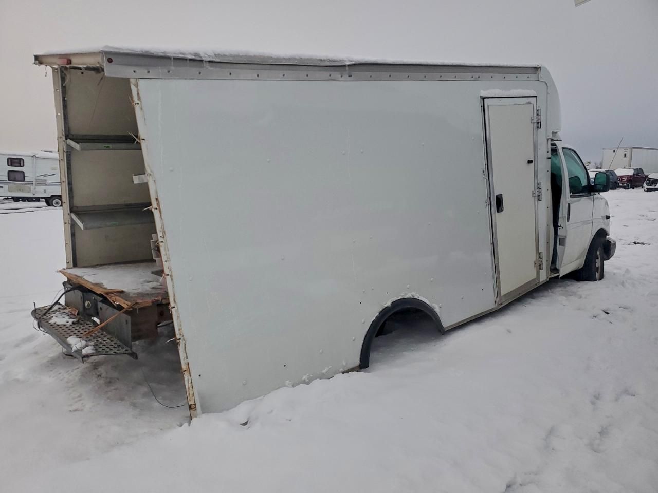 2018 GMC Savana Delivery Truck