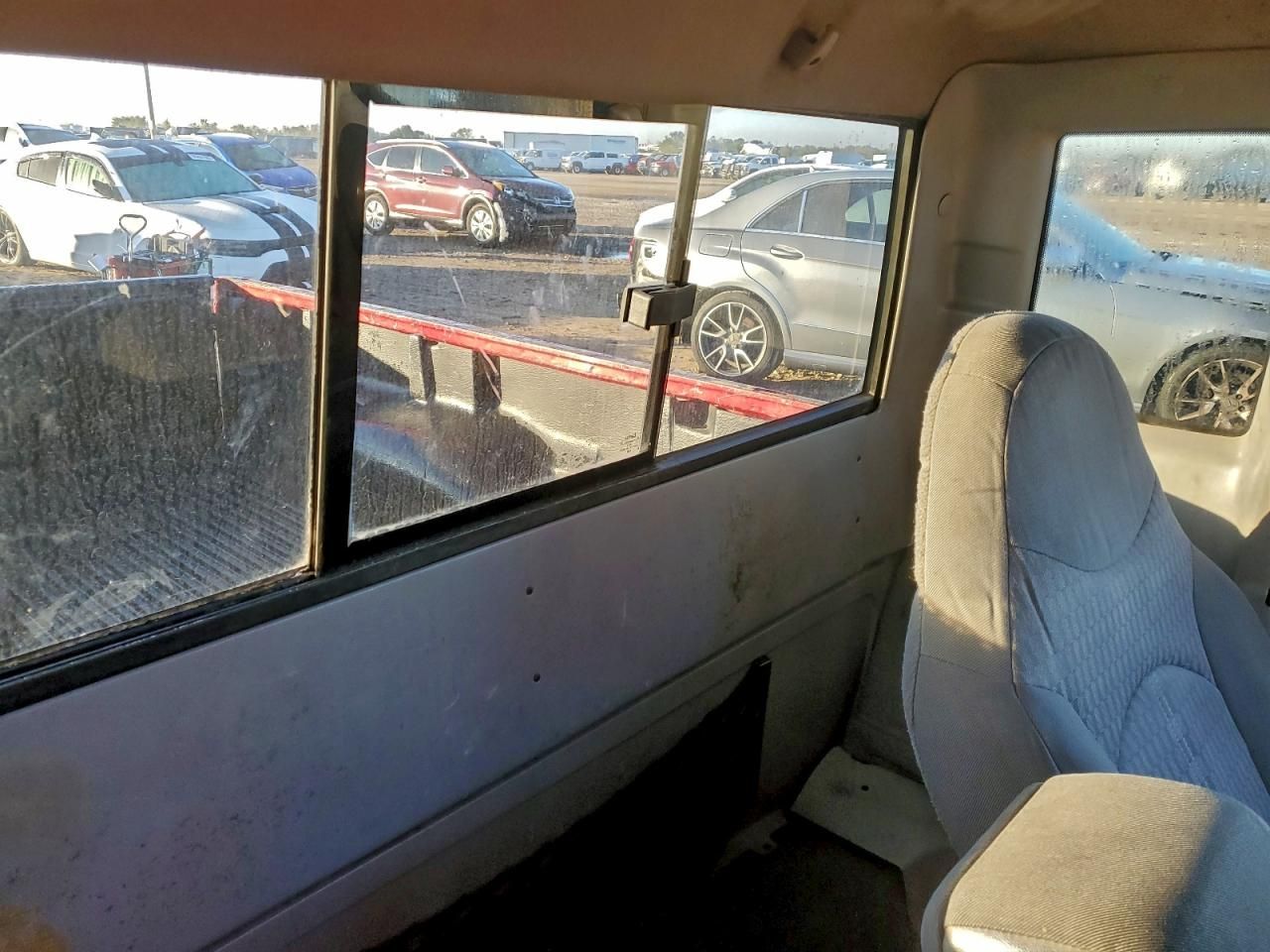 2001 Mazda B3000 cab Plus