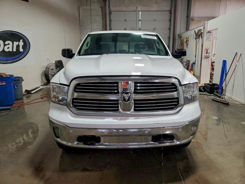 2015 Dodge Ram 1500 slt