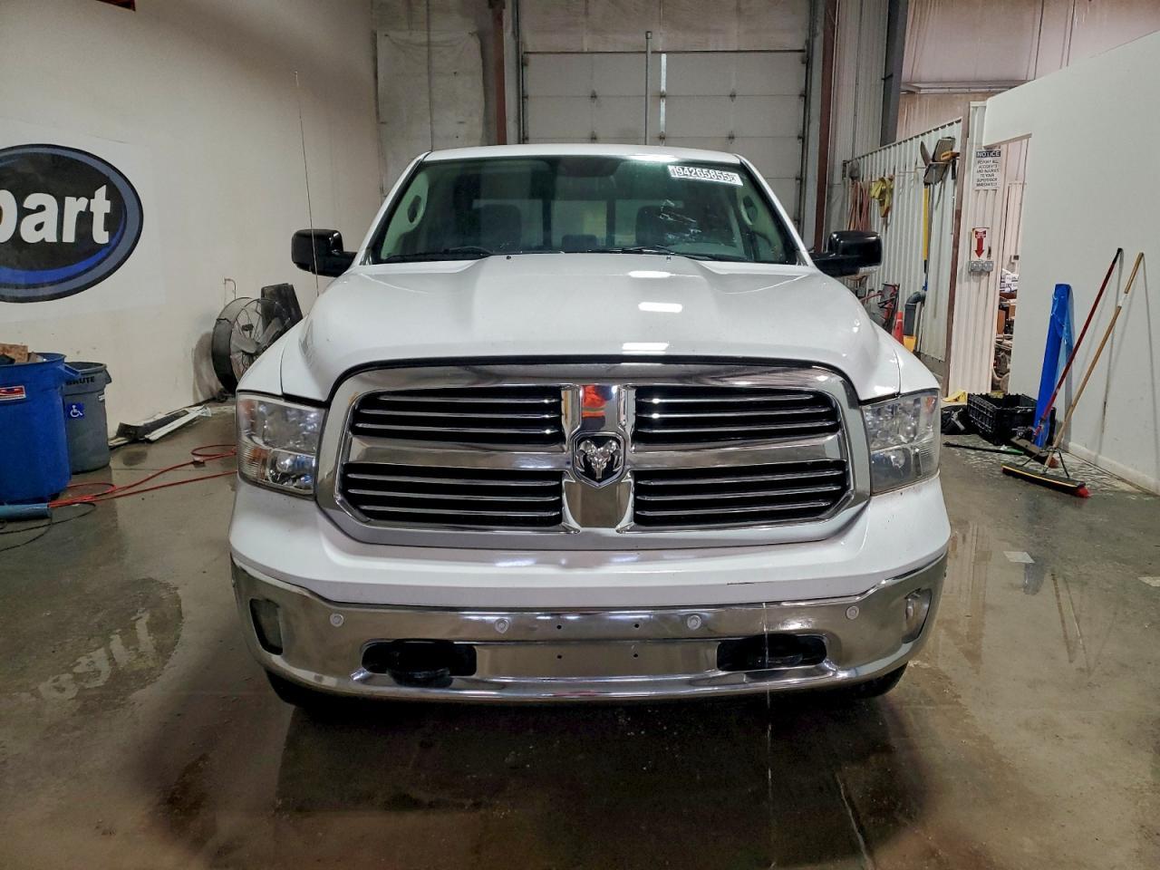 2015 Dodge RAM 1500 SLT