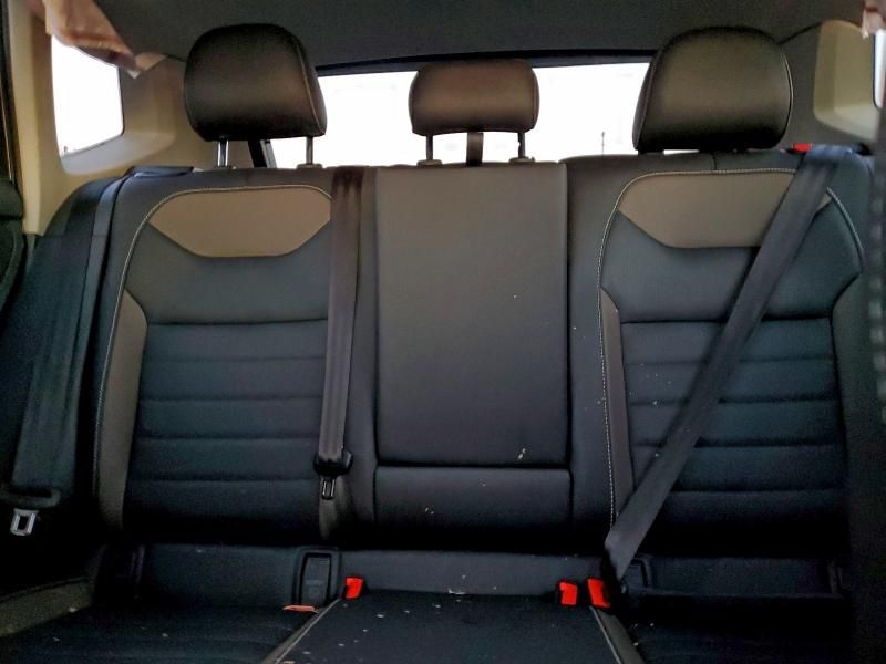 2024 Volkswagen Taos sel