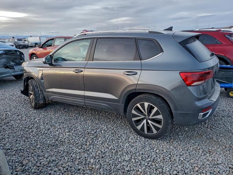 2023 Volkswagen Taos se