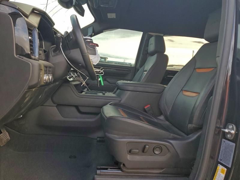 2024 GMC Sierra K2500 AT4