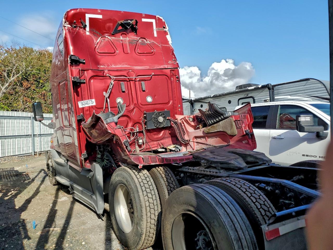 2018 Freightliner Cascadia 125