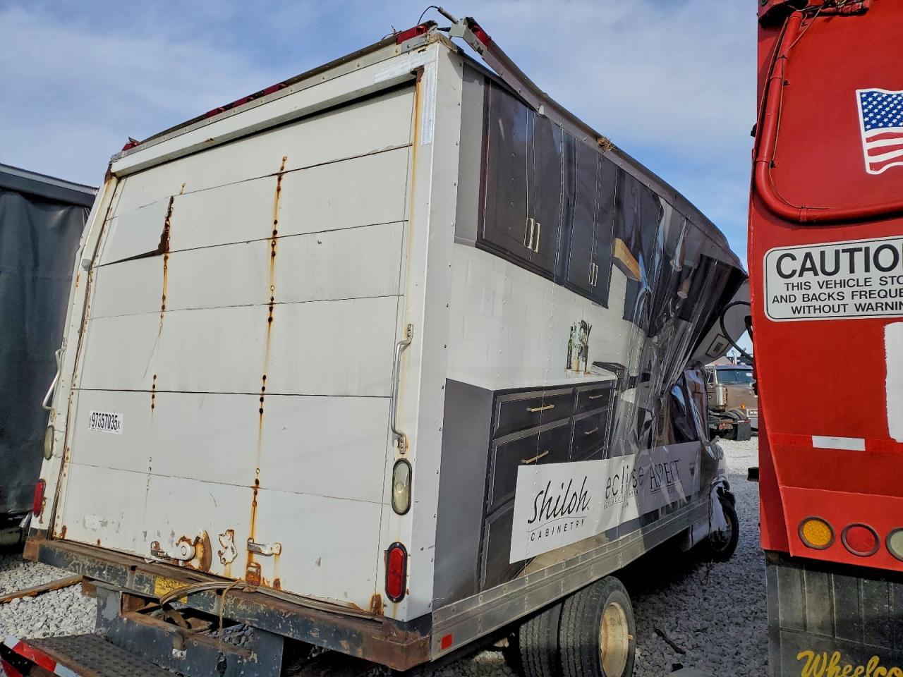 2013 Chevrolet Express BOX Truck
