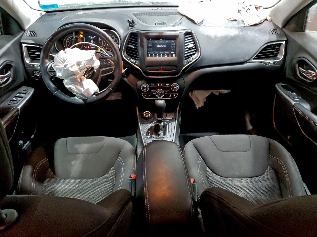 2020 Jeep Cherokee Latitude