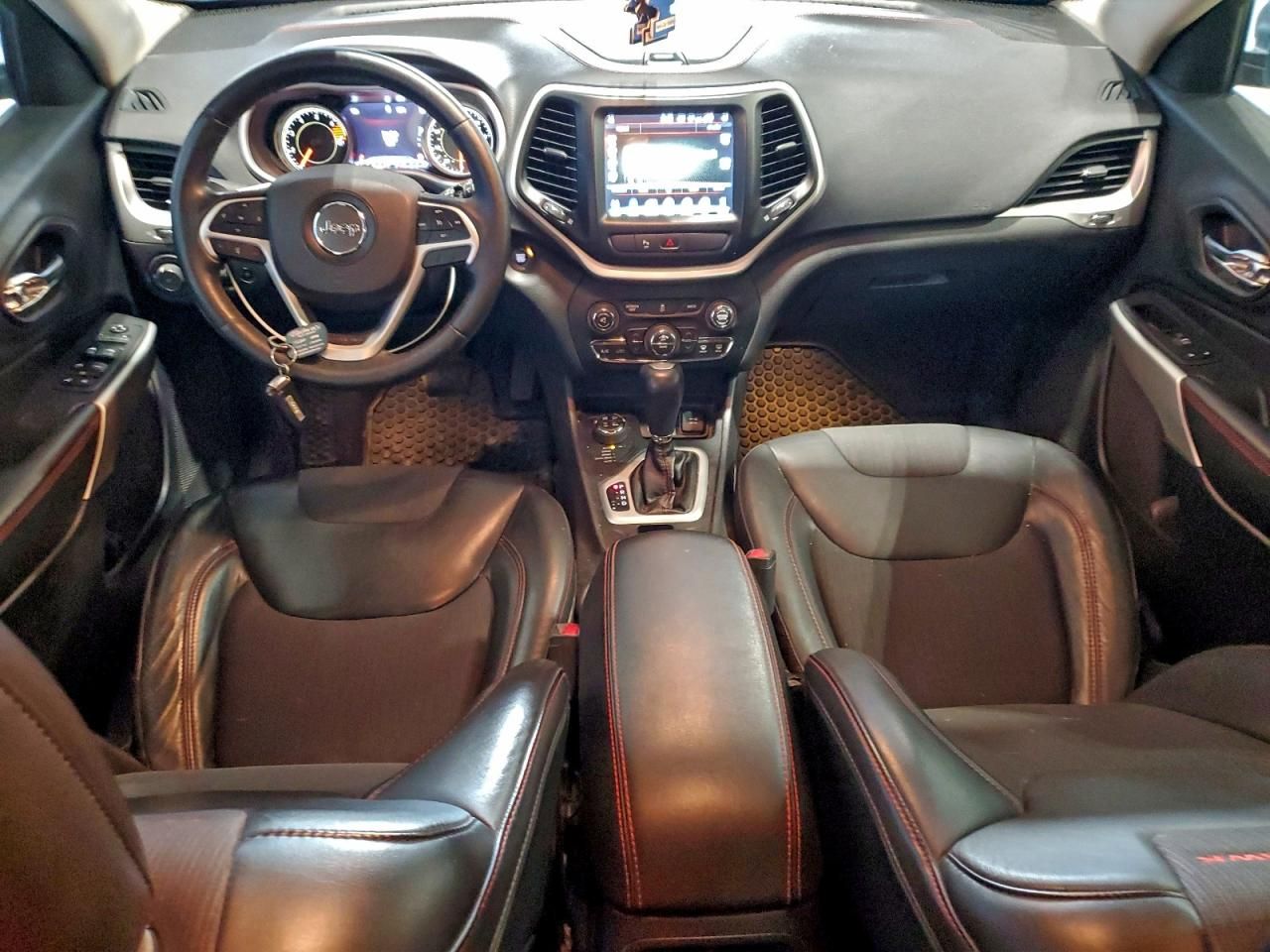 2018 Jeep Cherokee Trailhawk