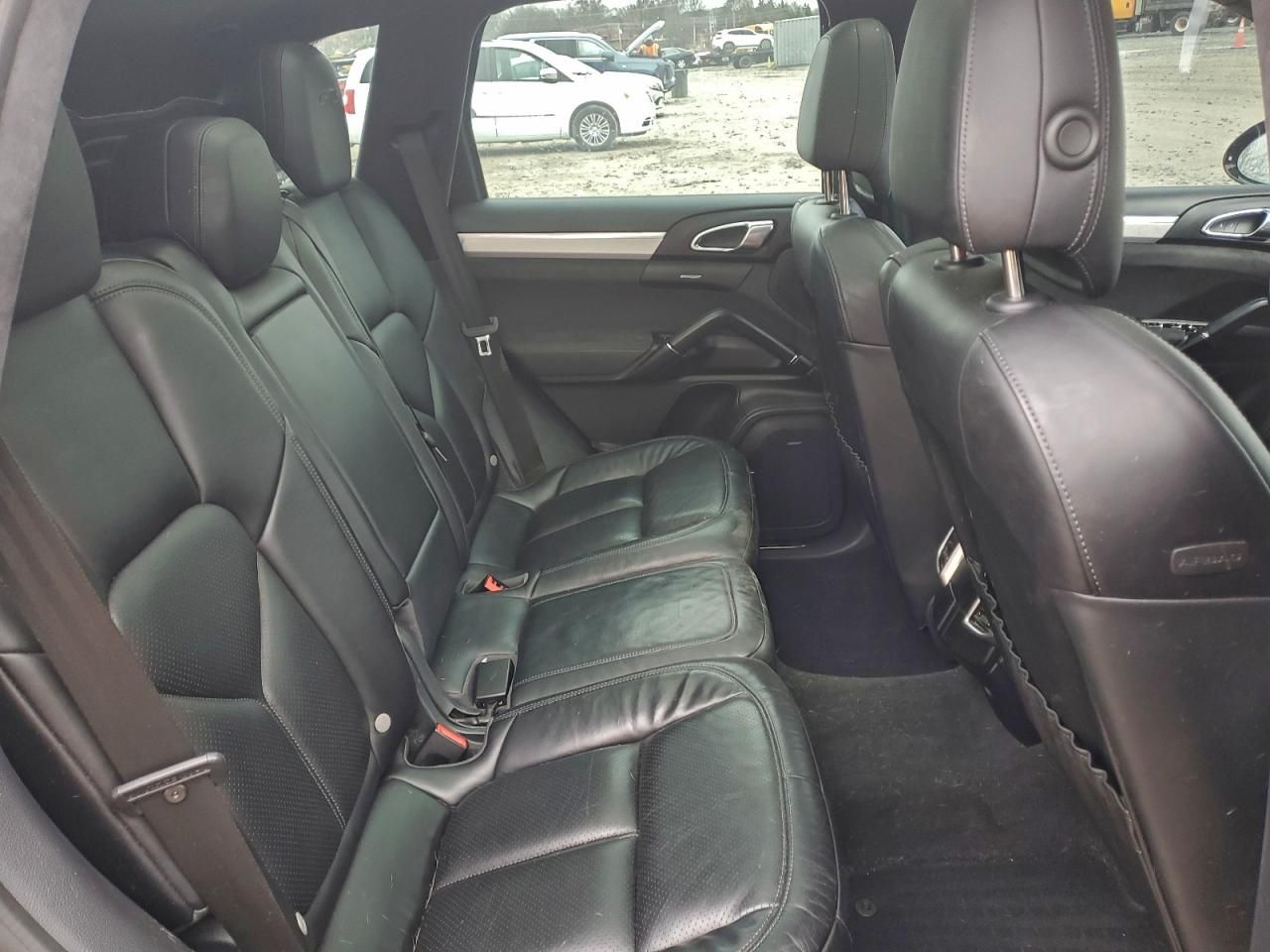 2017 Porsche Cayenne gts