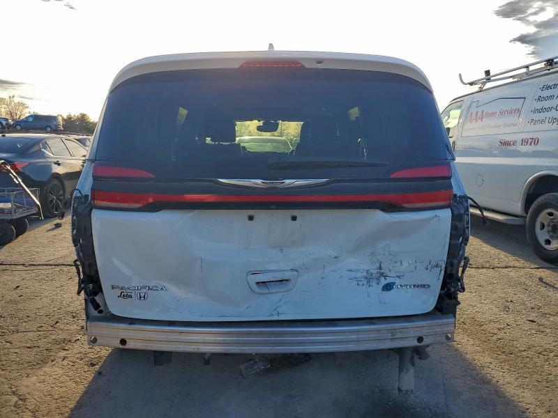 2022 Chrysler Pacifica Hybrid Limited