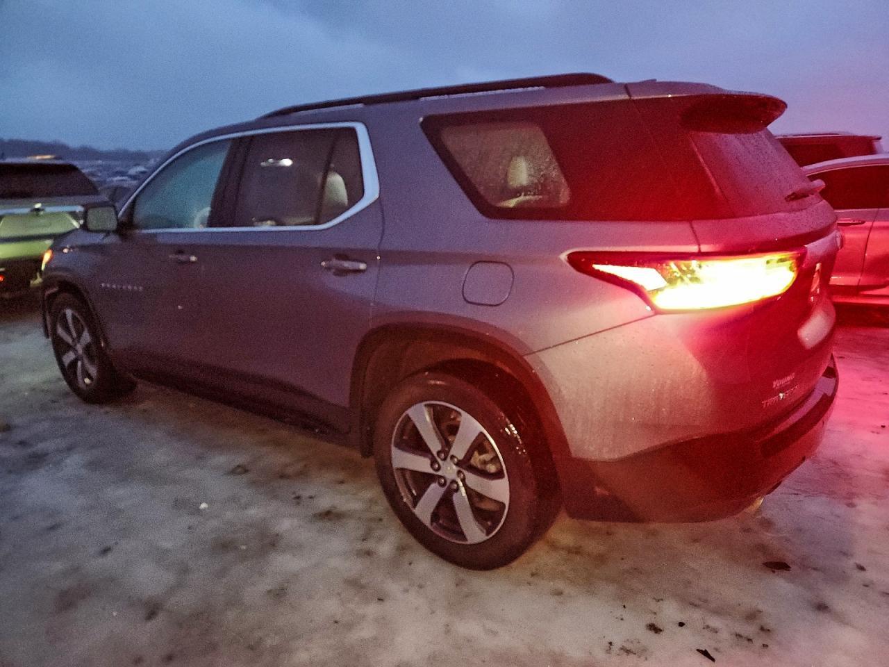2021 Chevrolet Traverse lt