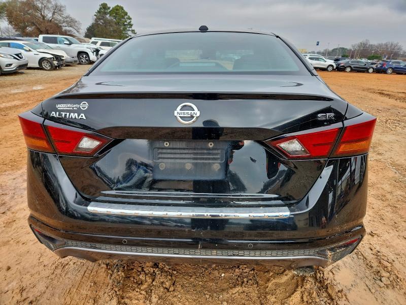 2020 Nissan Altima sr