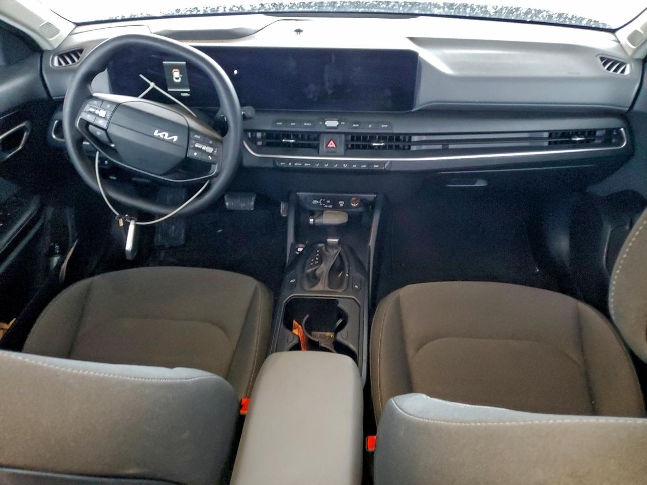 2025 KIA K4 lx
