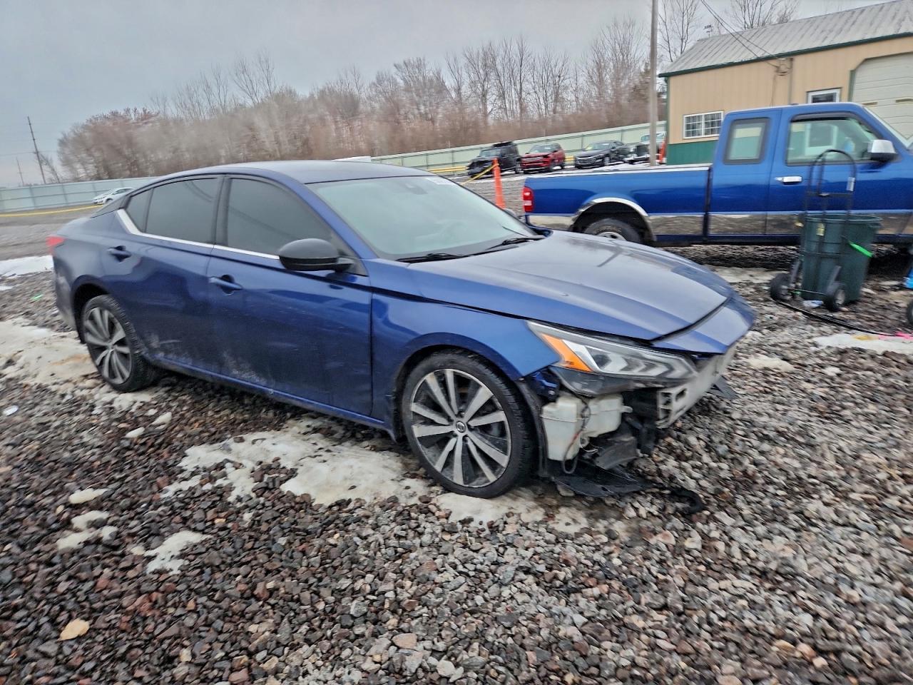 2020 Nissan Altima sr