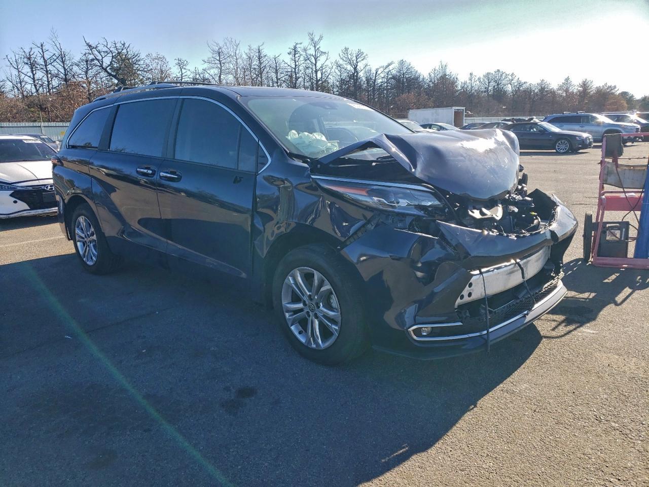 2024 Toyota Sienna Limited