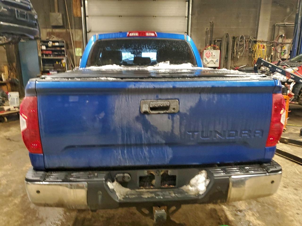 2017 Toyota Tundra Crewmax SR5