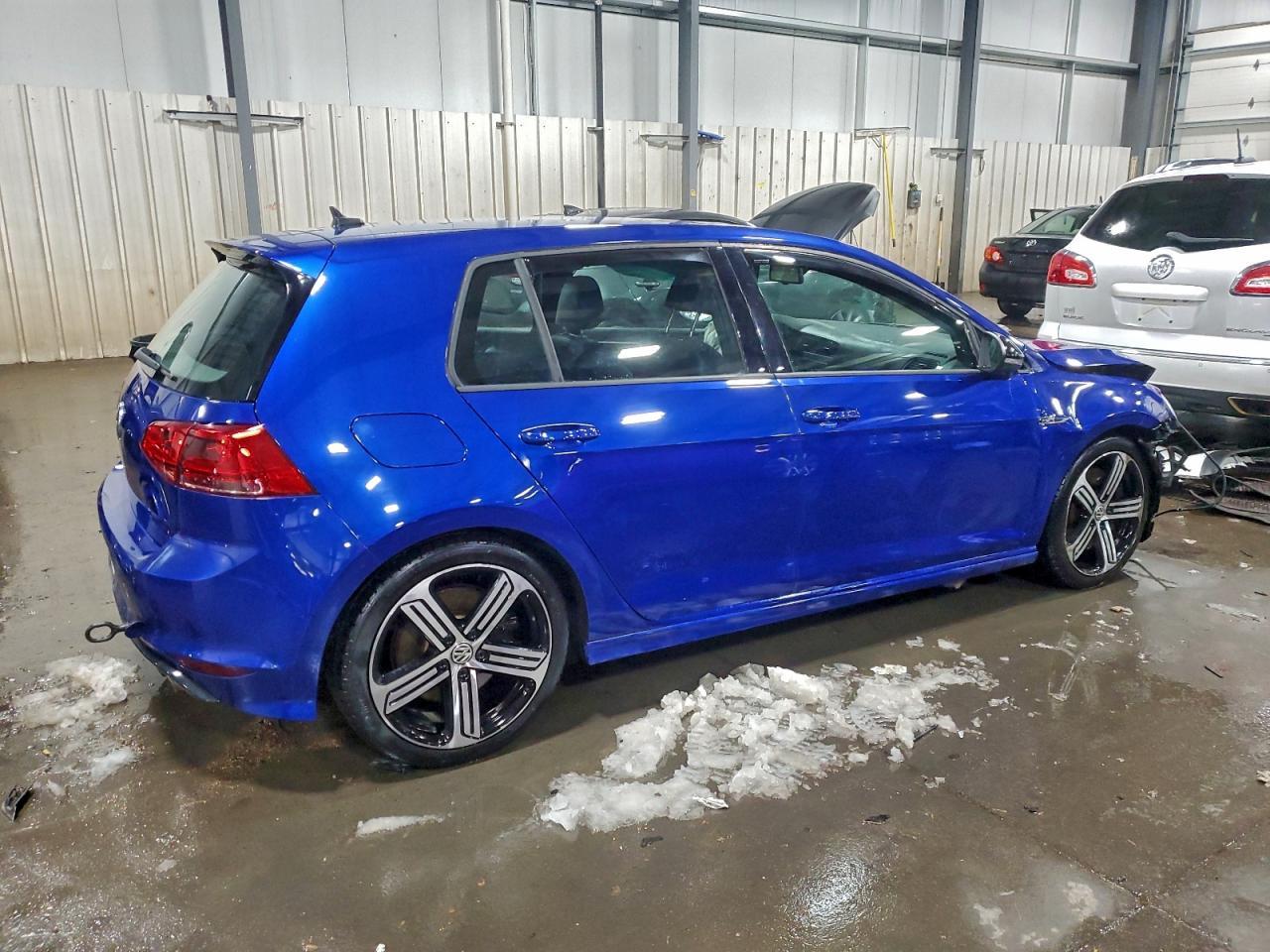 2016 Volkswagen Golf r