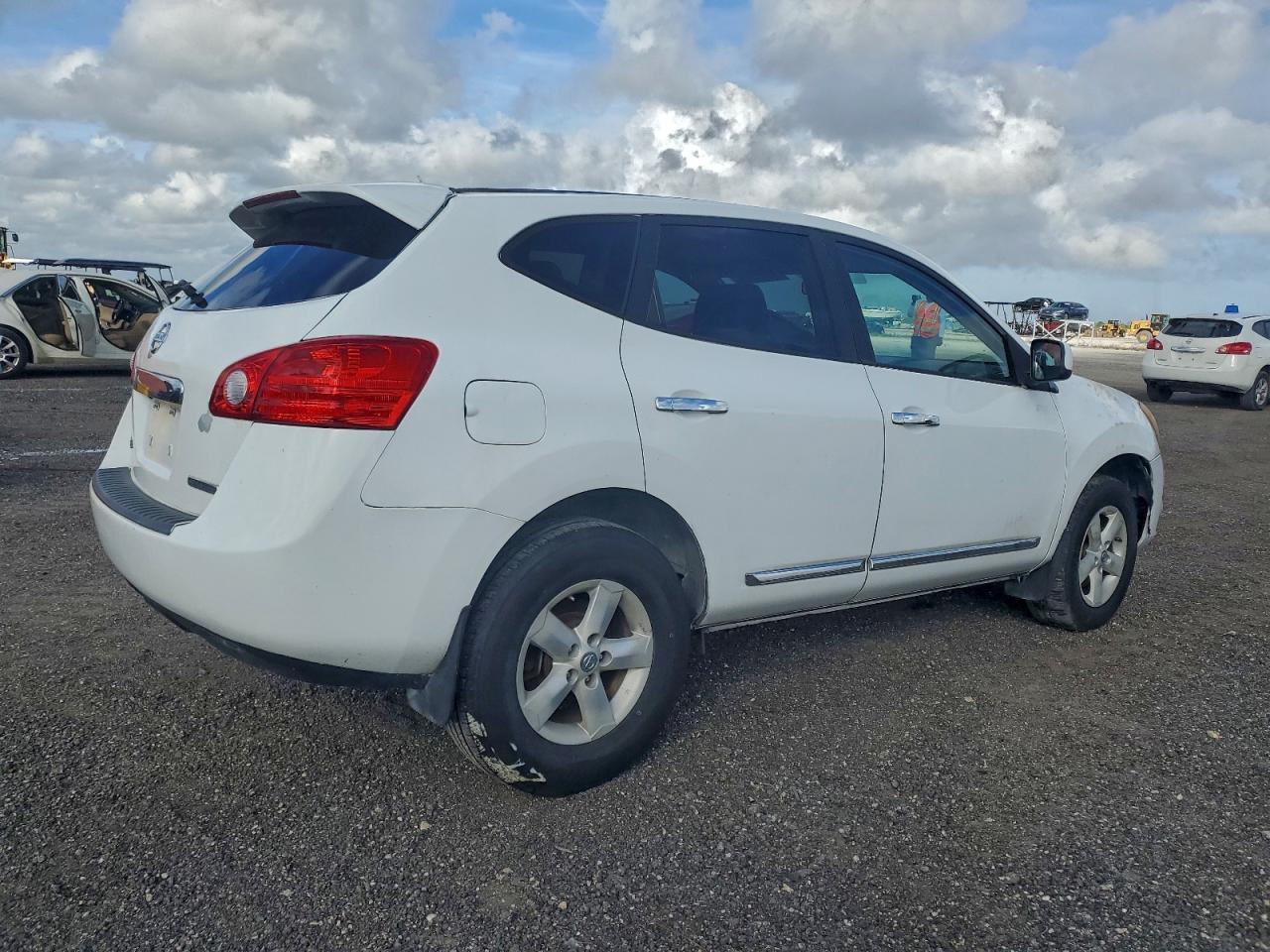 2013 Nissan Rogue s