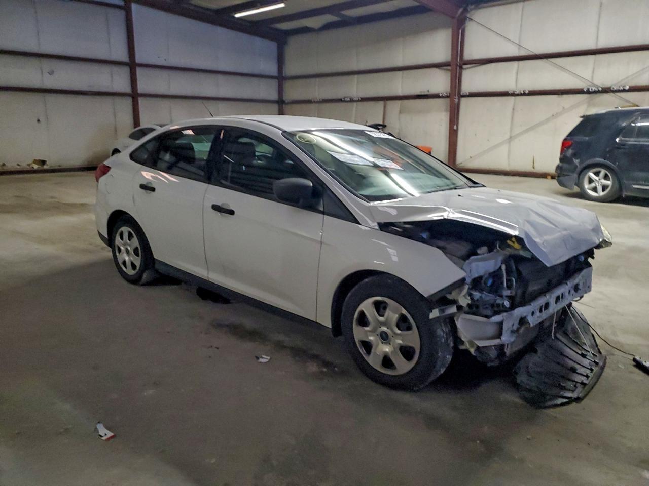 2016 Ford Focus s